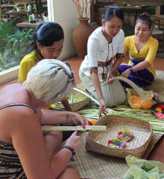Balinese Offering Lesson