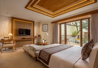 Bedroom Suite Room with Lagoon View