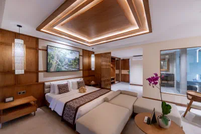 Bedroom Suite Room with Plunge Pool